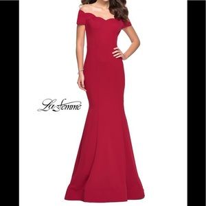 LA FEMME Red Prom Formal Dress Size 8 - $400